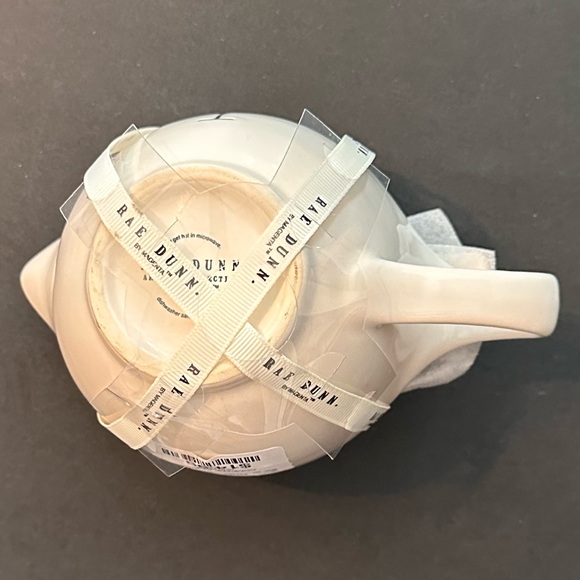 Rae Dunn Set of 4 Ceramic Measuring Cups Brand NEW!! - Picture 3 of 4